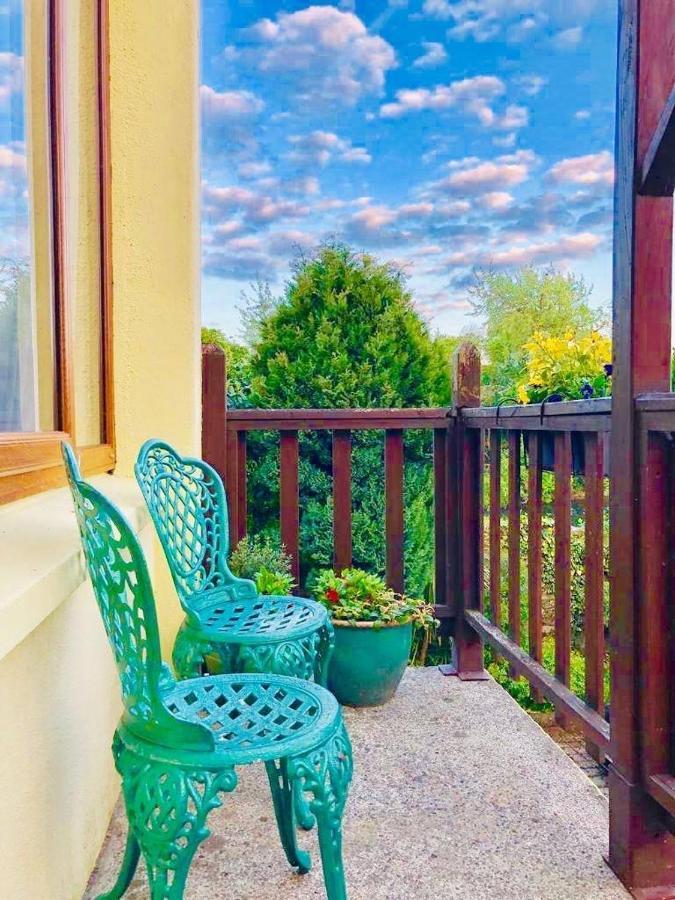 The Tower House B&B Томастаун Екстериор снимка
