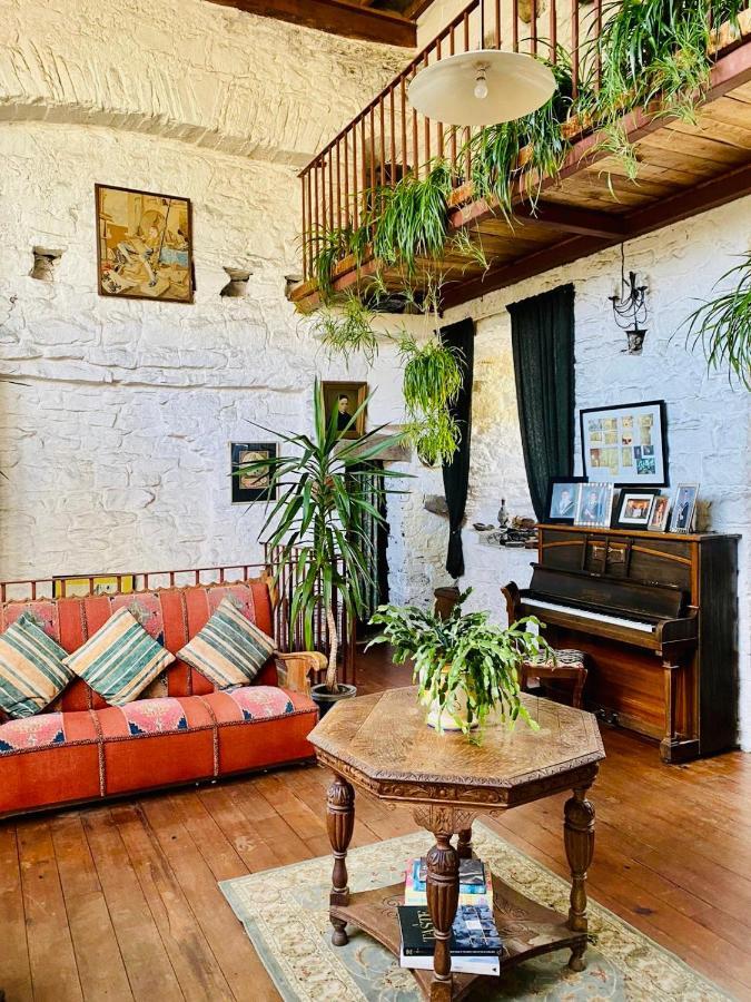 The Tower House B&B Томастаун Екстериор снимка