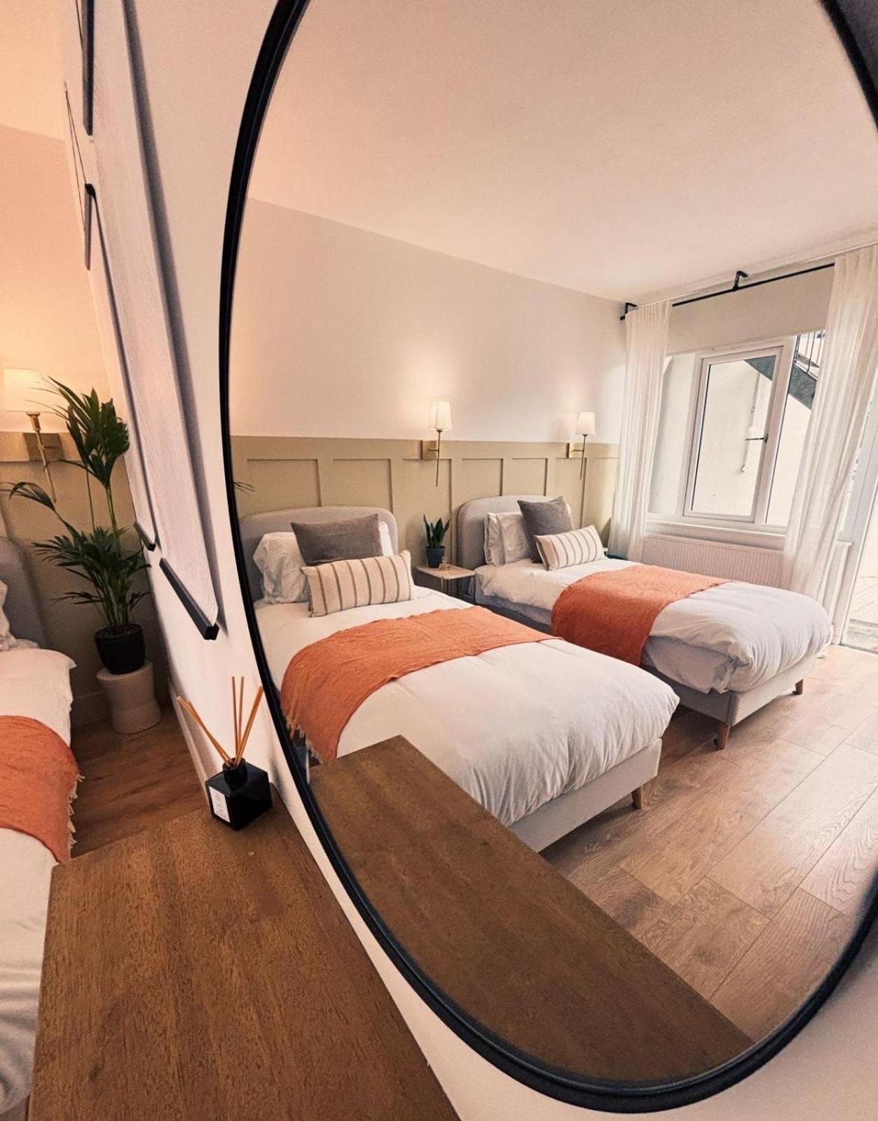 The Tower House B&B Томастаун Екстериор снимка